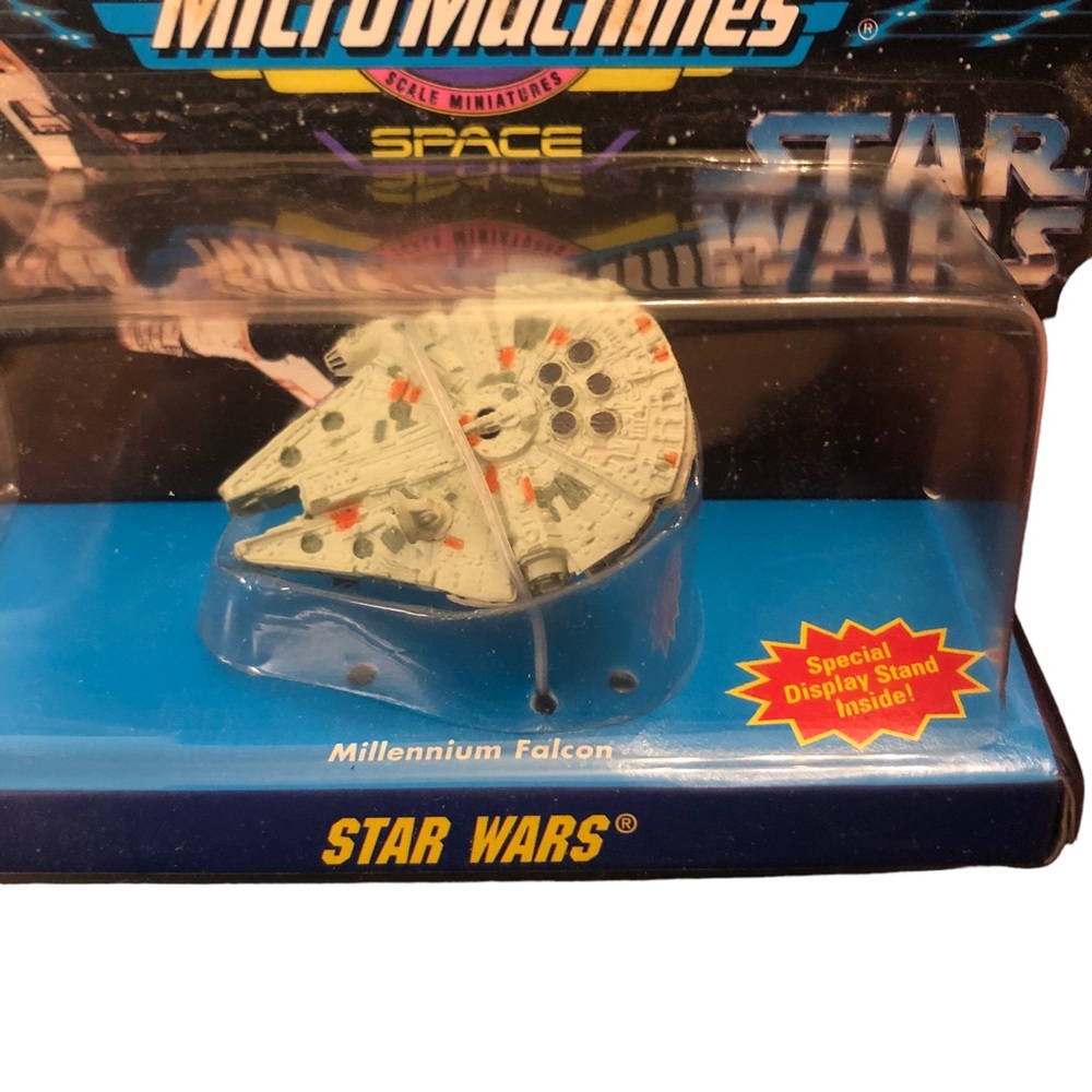 Star Wars Micro Machines Classic Millennium Falcon - Picture 3 of 10